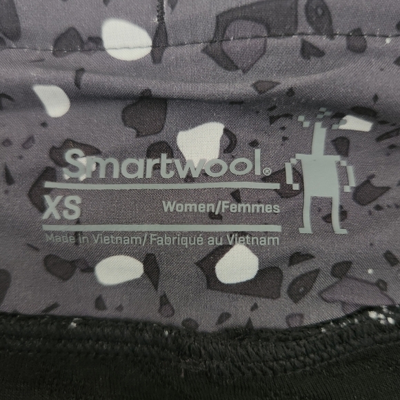 Smartwool Women's Active Lined Short. Regular fit Interior drawcord 2.75” inseam - Picture 7 of 10